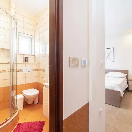 Lalu Apartment