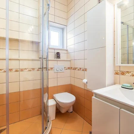 Apartment Lalu *