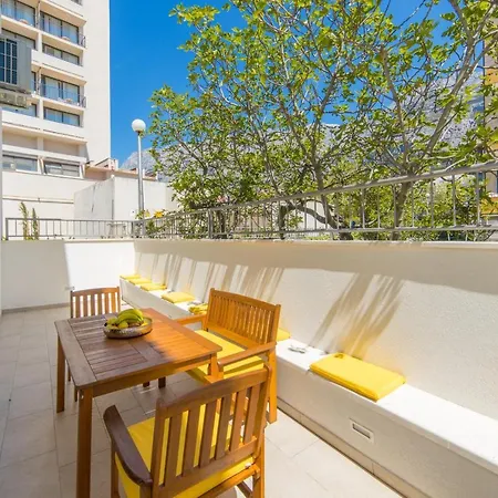 Lalu Apartman *